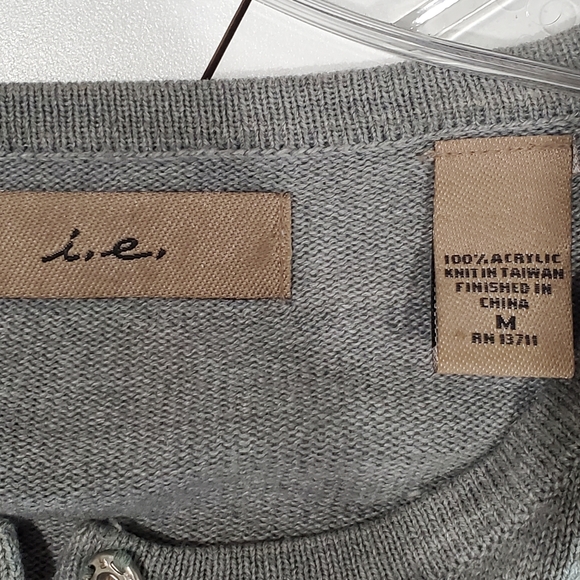 i.e. Grey Long Sleeve Snap Closure Cardigan Sweater Size M Embellished Neckline - Picture 9 of 9